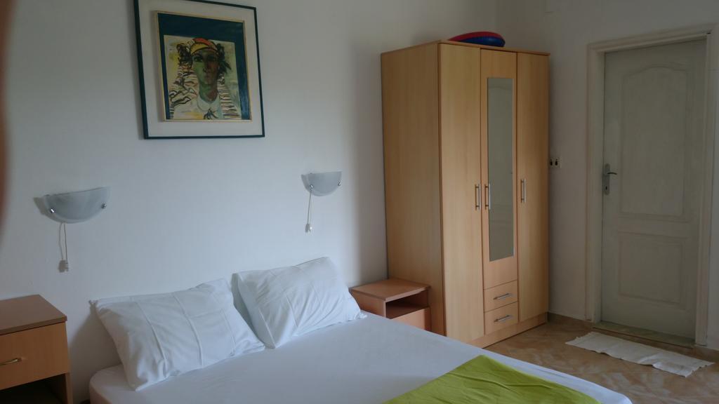 Luce Di Sole Apartment ウルツィニ エクステリア 写真